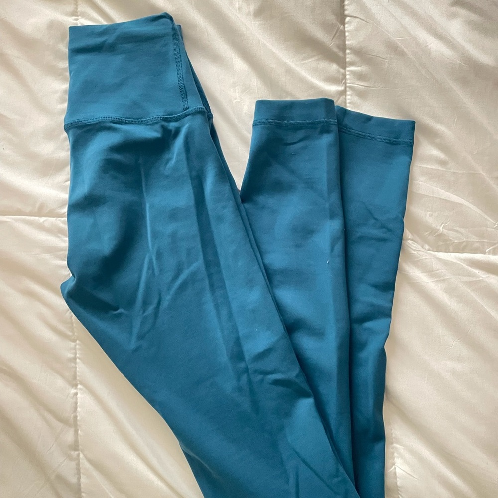 Lululemon Wunder Train High-Rise Tight 28" - Picture 2 of 3